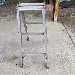 脚立の画像