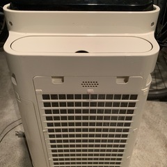 空気清浄機の画像