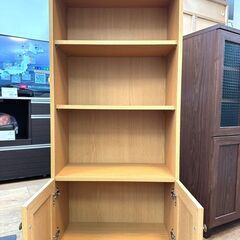 ♪お気に入りの小物が映える！ナチュラルデザインのキャビネット♪の画像