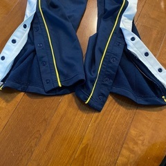 長ズボン、スナップボタン付き1点／ハーフパンツ1点の画像