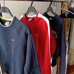 決まりました！美品　ナイキ　トレーナー　ロンＴ　ジャンパー等4点セットで　S〜Mの画像