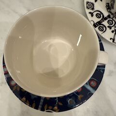 iittla花柄ティーカップセット ネイビーとホワイト色違いペアセットの画像