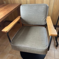 ワーキングデスク✖️チェアの画像