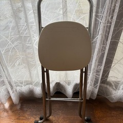 折りたたみハイチェアの画像