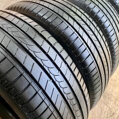 PIRELLI Cinturato ROSSO 215/60R17 96H 中古タイヤ4本セットの画像