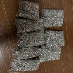 ハンドメイド用金具まとめ売り（丸カン7袋＋ナスカン1袋＋開封分あり）の画像