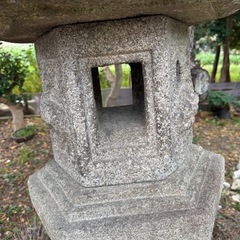 灯篭　庭石の画像