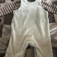 ベビー服 ロンパース くまさん もこもこ カバーオール 70cmの画像