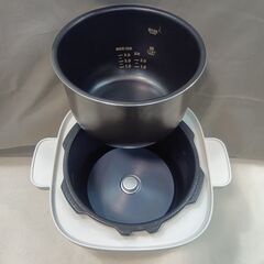 アイリスオーヤマ　高年式2024年　電気圧力鍋　３Lの画像