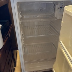 東芝　冷蔵庫　GR-Y7 1ドア　74L
の画像