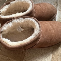 【UGG】クラシック ウルトラ ミニの画像