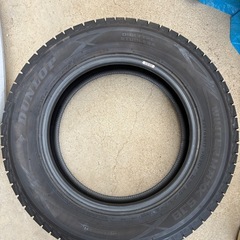 スタッドレスタイヤバリ溝の画像