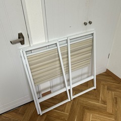折りたたみデスクの画像