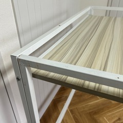 折りたたみデスクの画像