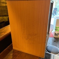 0円 食器棚の画像