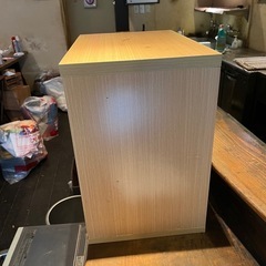 0円 食器棚の画像