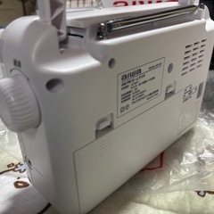 aiwa AM/FMラジオ AR-A10W 電池無しならお値下げしますの画像