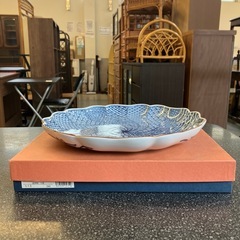 A2511-196 たち吉 捻祥瑞 大皿 染付 十六弁輪花皿 中古美品の画像