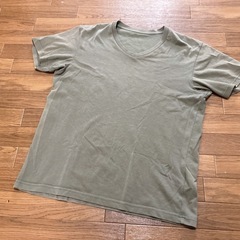 ⑤キャロットスカート&UNIQLOTシャツ　Mの画像