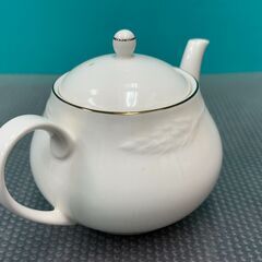 【お売りします】yamaka YVESSAINTLAURENT ヤマカ イヴサンローラン ティーポット 茶器 洋食器の画像