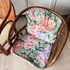 ラタンチェア　2つつの画像