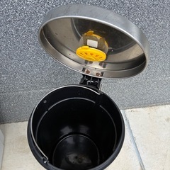 IKEA ゴミ箱　突っ張り棚　セットの画像