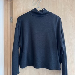 【ZARA】ハイネックニットセーターの画像