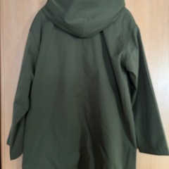 フード付きコートの画像