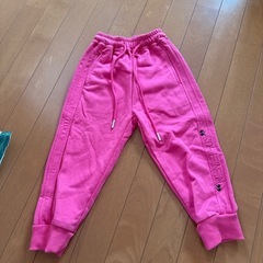 子供服， 3点の画像