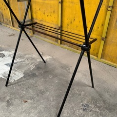 折りたたみ室内物干し　黒　茶の画像