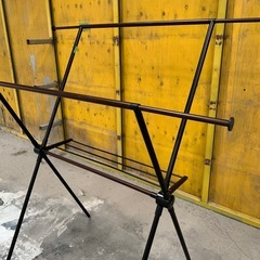 折りたたみ室内物干し　黒　茶の画像