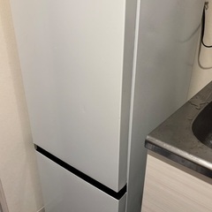 ハイセンス 冷蔵庫 幅48.1cm 162L ホワイト HR-D16F 2ドア 右開き 自動霜取り コンパクトの画像