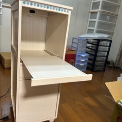 コンセント付きキャビネットの画像