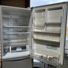 日立　冷凍冷蔵庫　３６５Ｌ　３ドア　右開き　ライトブラウン　大型冷蔵庫　真空チルド　ｅｃｏモード　自動製氷　２０１４年製　Ｒ－Ｋ３７０ＥＶの画像