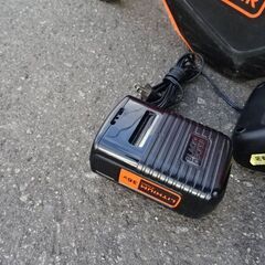 ブラック&デッカー BLACK&DECKER コードレス除雪機 SNC3650L2　中古　動作確認済みの画像