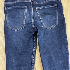 H&M  キッズ　デニム　　140cmの画像