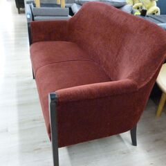 ジモティー割引🏷️【ジャングルジャングル 岸和田和泉インター店】アダル 二人掛けソファ レッド 和泉市 堺市 岸和田市 泉大津市 高石市 泉北郡忠岡町の画像