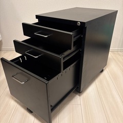 【譲ります】黒色 3段引き出しデスクワゴン キャビネット オフィスワゴン サイドワゴンの画像
