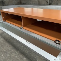 キャスター付きテレビ台　の画像