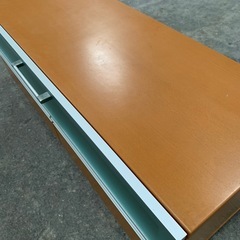 キャスター付きテレビ台　の画像