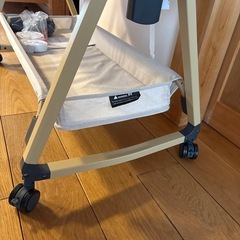 HZDMJ ベビーベッド カーキの画像