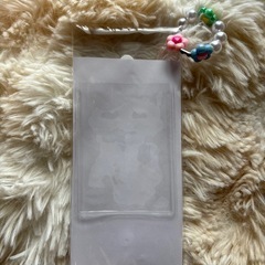 【大人気】ビーズチャーム付きクリアポーチの画像