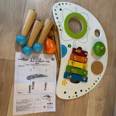 子供　テーブルおもちゃの画像