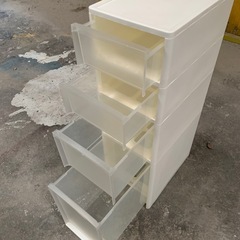 プラスチック製収納チェスト　4段の画像