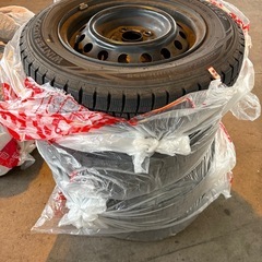 スタッドレスタイヤ　鉄チン　14インチ
の画像