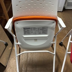 コクヨ　ピエガシリーズ　オフィスチェア　会議用チェア　スタッキングチェアの画像