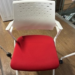 コクヨ　ピエガシリーズ　オフィスチェア　会議用チェア　スタッキングチェアの画像
