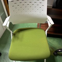 コクヨ　ピエガシリーズ　オフィスチェア　会議用チェア　スタッキングチェアの画像