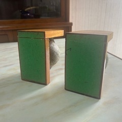 地球儀ブックスタンドの画像