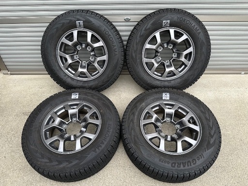 ジムニーシエラ純正ホイール付きスタッドレスタイヤ